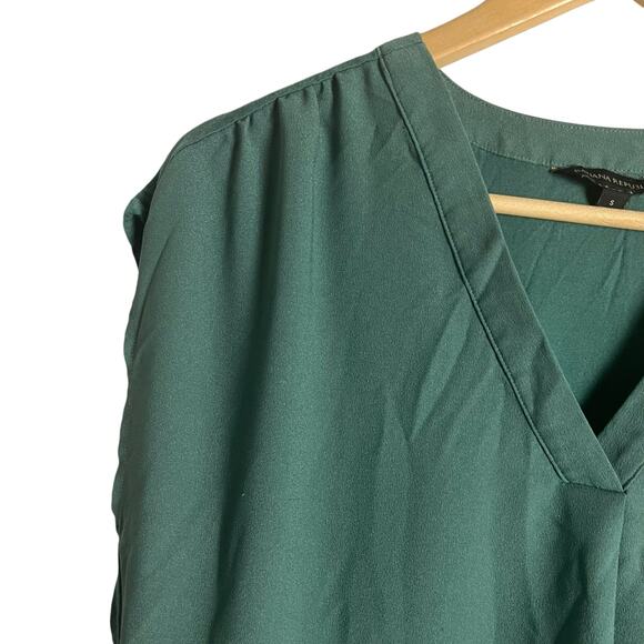 Banana Republic Solid Green Cap Sleeve V-Neck Crepe Popover Blouse Size Small - Picture 7 of 9
